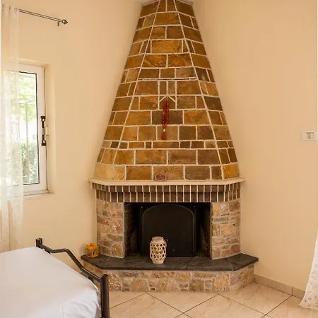 Janakis Apartment